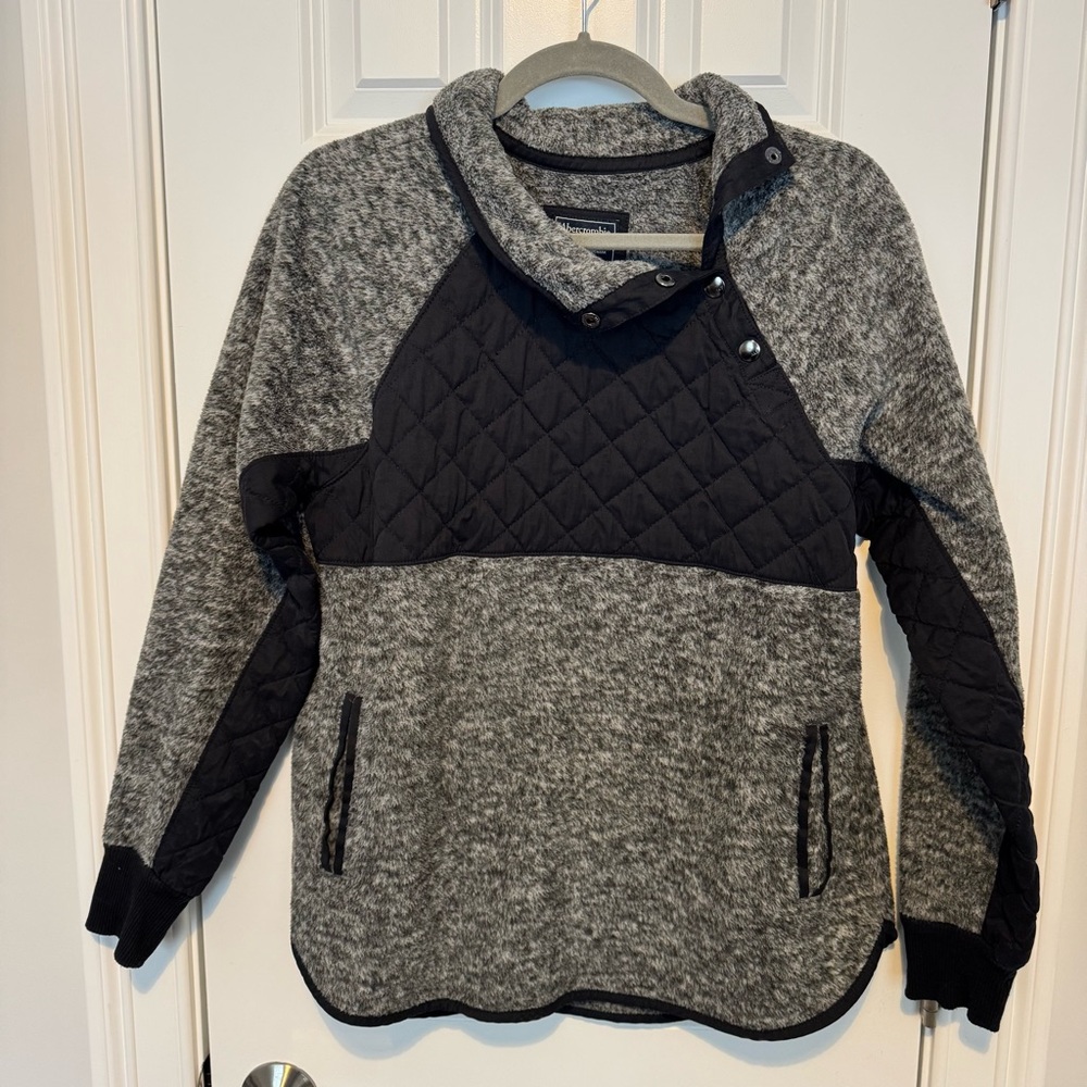 Abercrombie & Fitch Quilted Pullover